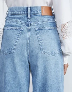 L148 Denim Crosby Boyfriend Jean