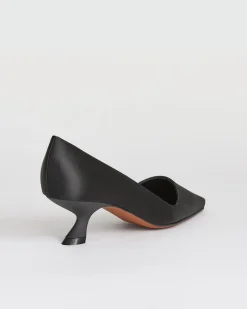 Satin Pump